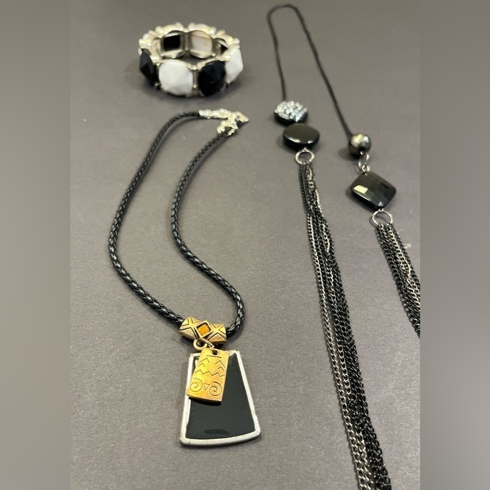 Black Jewelry Bundle - Picture 2 of 5